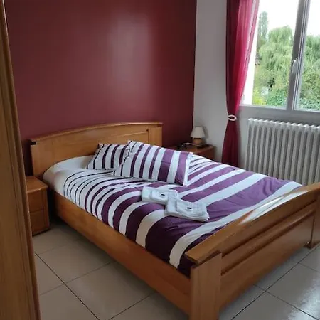 Maison Avec Piscine D'ete Dans Un Quartier Calme (adults Only) *