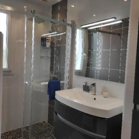Maison Avec Piscine D'ete Dans Un Quartier Calme (adults Only) Dom wakacyjny