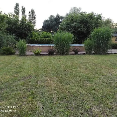 Maison Avec Piscine D'été Dans Un Quartier Calme * Vaas